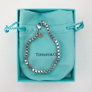 TIFFANY & CO, Venetian Link Bracelet in 7.5”